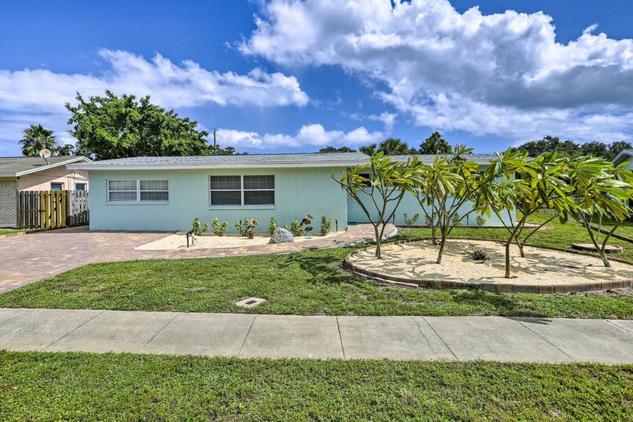 Merritt Island Home Fire Pit And Canal Access! ภายนอก รูปภาพ