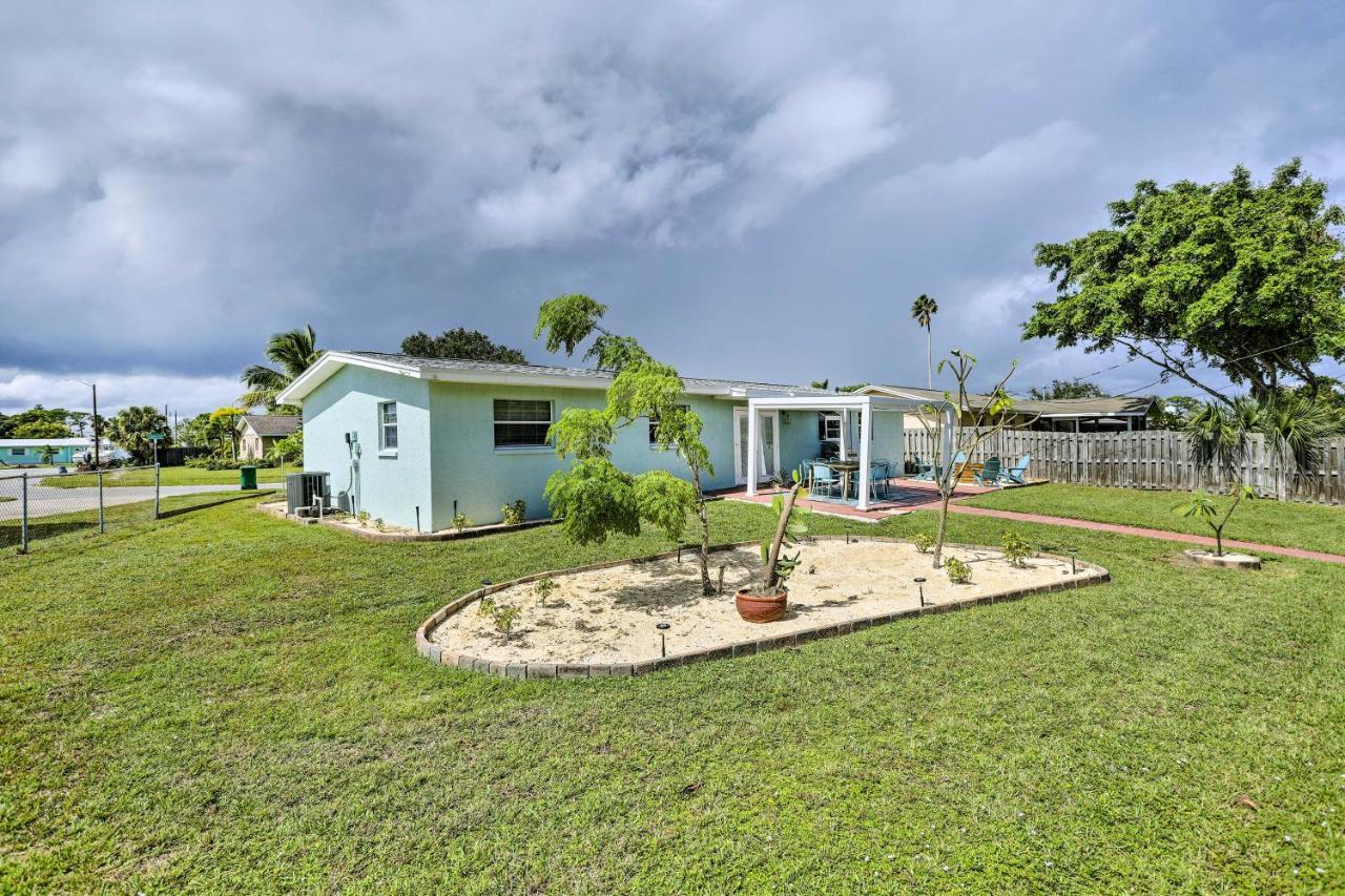 Merritt Island Home Fire Pit And Canal Access! ภายนอก รูปภาพ